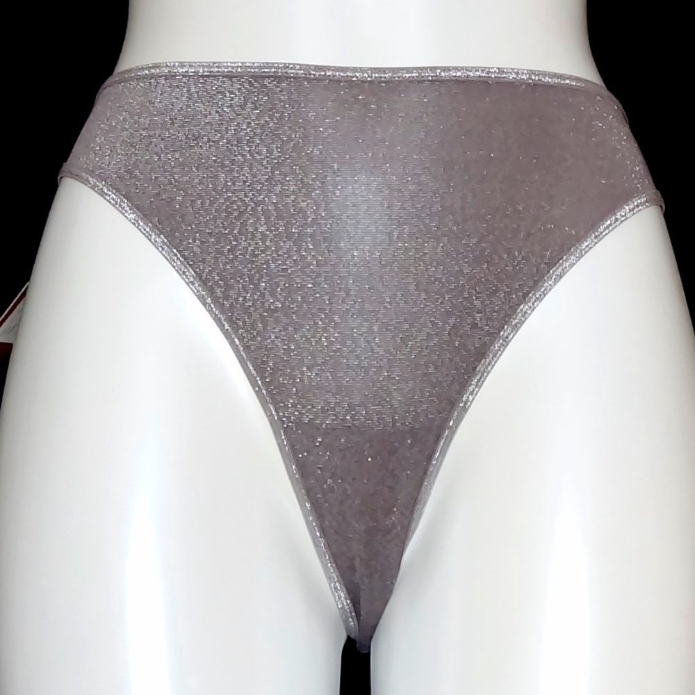 MARLIES DEKKERS SEXY THONG